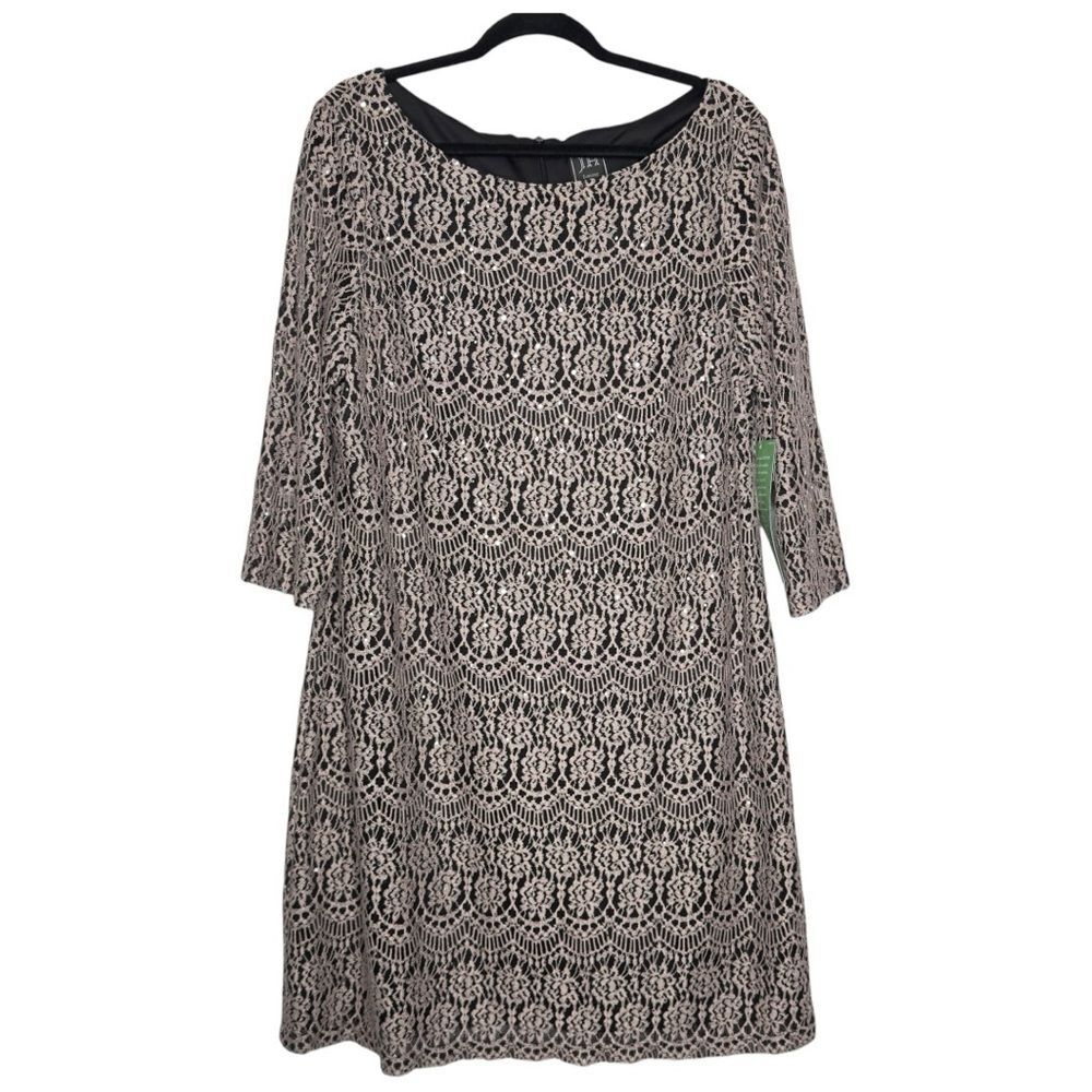 Elegant Lace Dress in Black and Cream